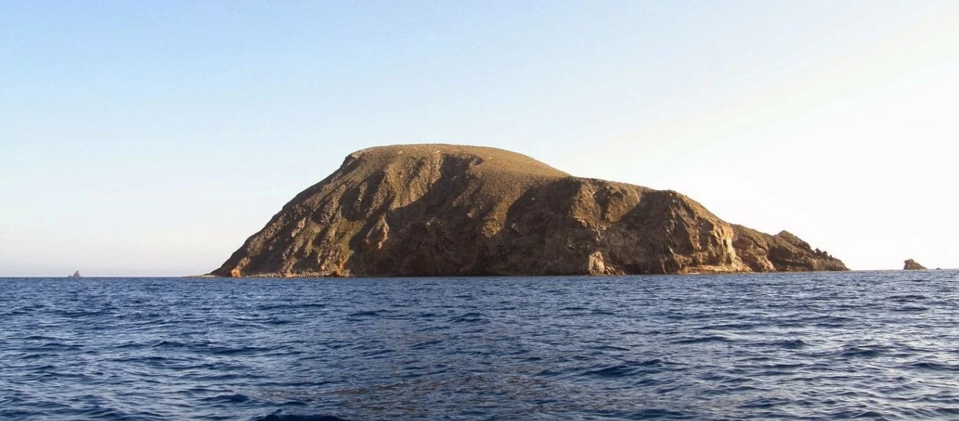 Σκωτία: Πληρώνουν 2.200€ για να επισκεφθούν μια βραχονησίδα για 20 λεπτά (βίντεο)